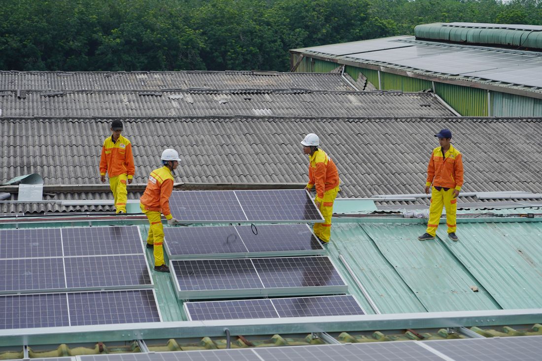 Rooftop solar installation